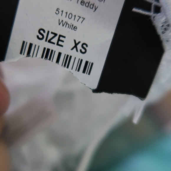 NWT Fashion Nova White Lace Lover Teddy Bodysuit - Picture 6 of 7